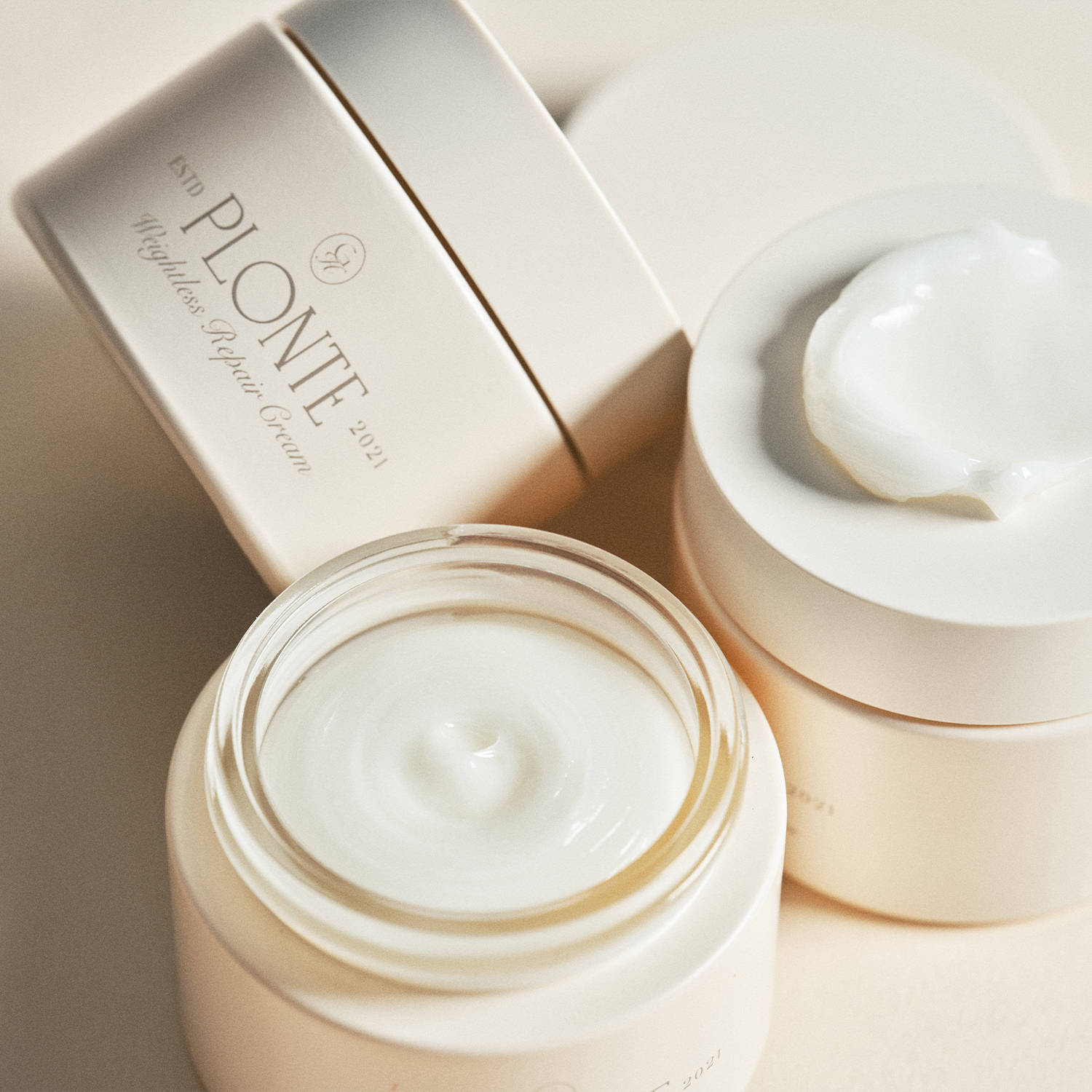 Обогащённый крем для интенсивного восстановления с экстрактом хауттюйнии